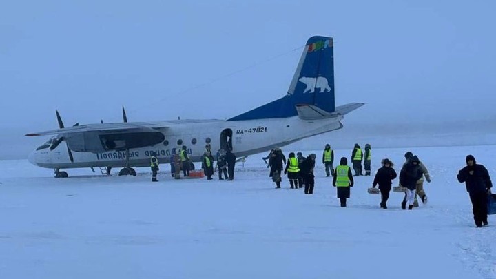 Севший на реку в Якутии самолёт Ан-24 ввели в эксплуатацию более 50 лет назад
