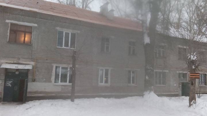 В Самаре жителей дома по проспекту Кирова в морозы оставили без крыши