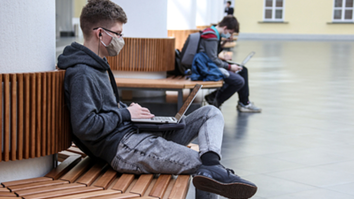 Критиковавшего либералов студента ВШЭ однокурсники подвергли травле: Возвращайся в Пермь