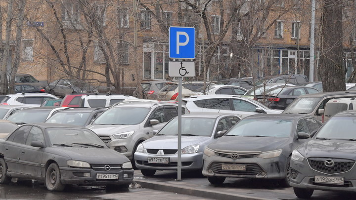 В Челябинске командир полка ГИБДД извинился перед водителем после эвакуации