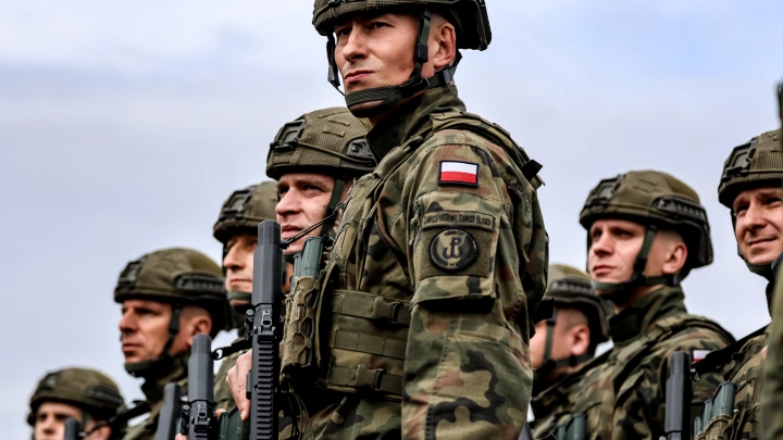 Пять соседних с Россией стран активизируют военную подготовку из-за возможного конфликта