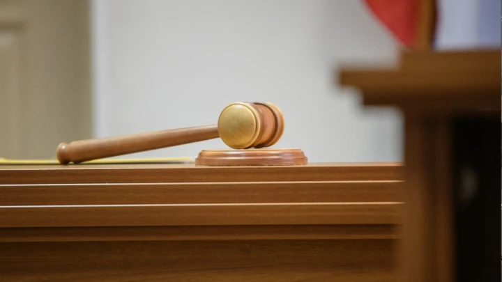 Мошенники выходят на новый уровень. В ход пошли судебные заседания