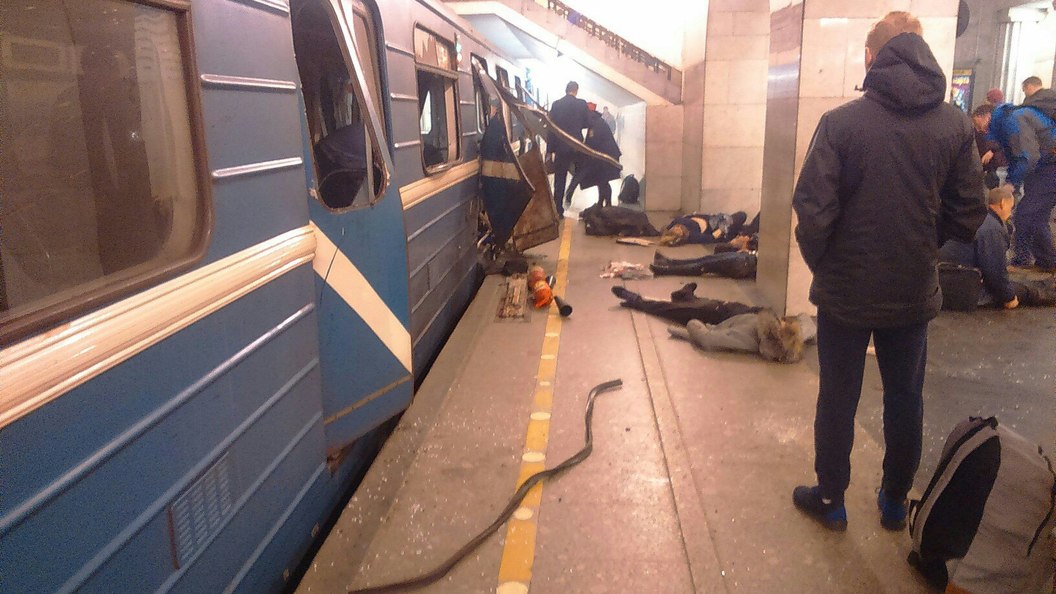 Личности четырех пострадавших при взрыве в метро не могут установить Личности четырех пострадавших при взрыве в метро не могут установить