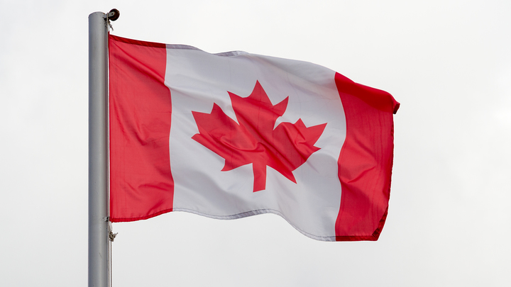 Канада загнала себя в вакцинную ловушку - расхлёбывают пациенты