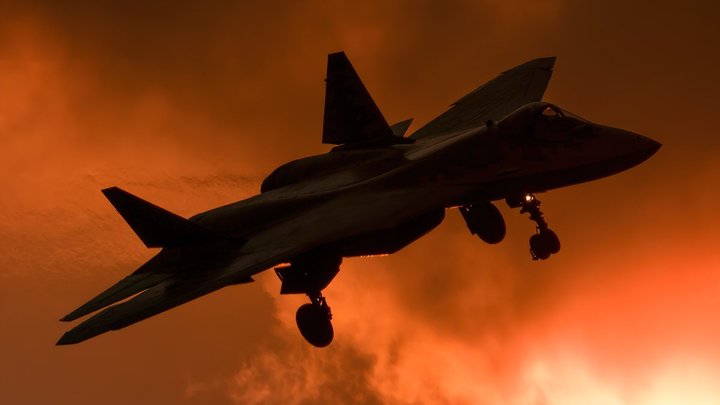 Фото новейшего боевого самолёта русских случайно слили во время трансляции