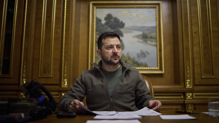 Зеленский испытывает терпение Евросоюза отказом от переговоров с Россией – Politico