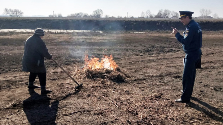 В Новосибирской области продлят особый противопожарный режим