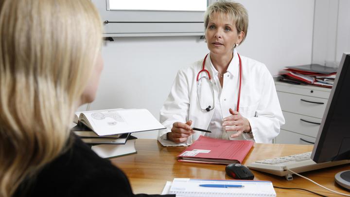 Как выбрать частного врача: Семейный доктор раскрыл три принципа