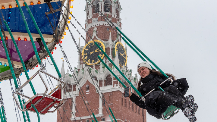 Как выглядели бы Москва и Петербург в человеческом образе: 19 фото, которые удивят