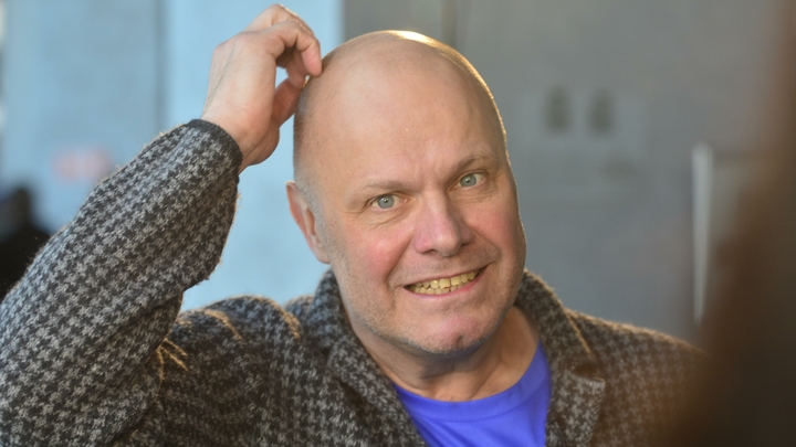 Суд прекратил уголовное дело Алексея Кортнева за оскорбление полицейского в Новосибирске