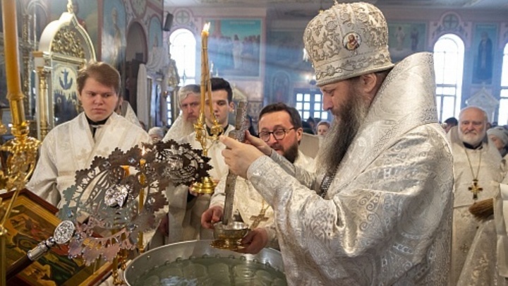 Коронавирус в Краснодарском крае на 7 января: из-за COVID службы в храмах пройдут в особом режиме