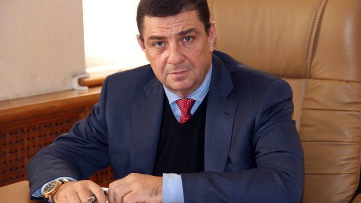 Мэра Майкопа лишили полномочий из-за уголовного дела о вымогательстве