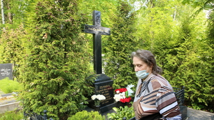 В Краснодаре объявили выходной в Радоницу и закроют кладбища