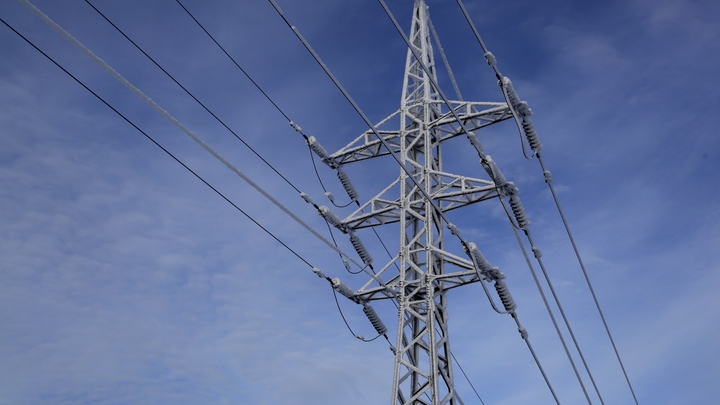 Жители восьми улиц остались без света в Краснодаре из-за коммунальной аварии