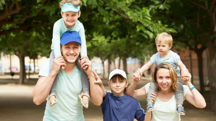 Налог пересчитают. Что ещё придумали в Минтруда для повышения рождаемости в России?