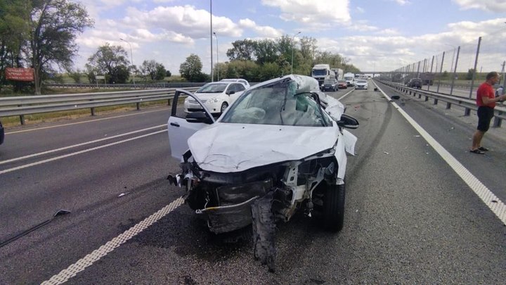 Полиция опубликовала кадры ДТП: на Кубани произошла авария, в результате которой погиб человек