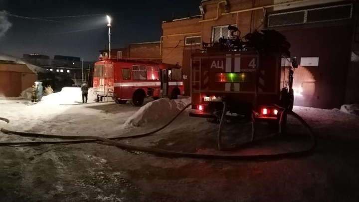 Стали известны подробности гибели новосибирцев при пожаре в гаражном кооперативе