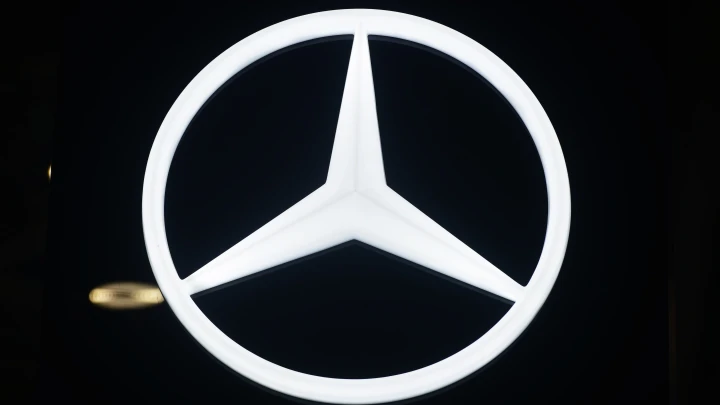 В Москве оштрафовали мужчину за фото Mercedes с «экстремистским» номером