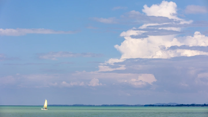 На Пхукете пропал русский турист во время плавания