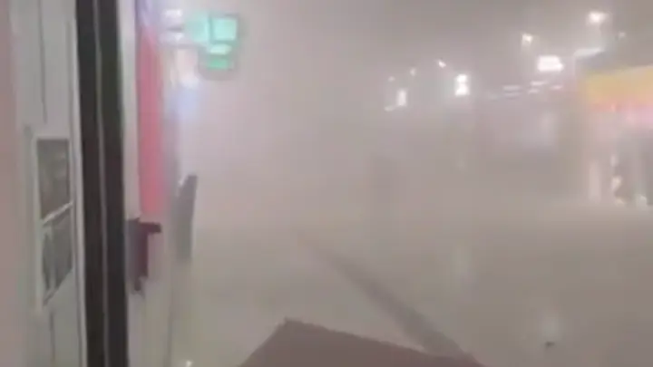 Появилось видео первых секунд после удара дрона по аэропорту Дубая