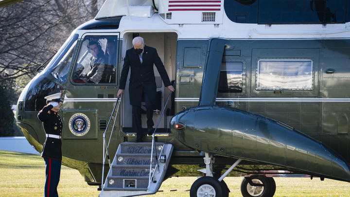 Коронавирус в окружении Байдена: Зафиксирован тесный контакт