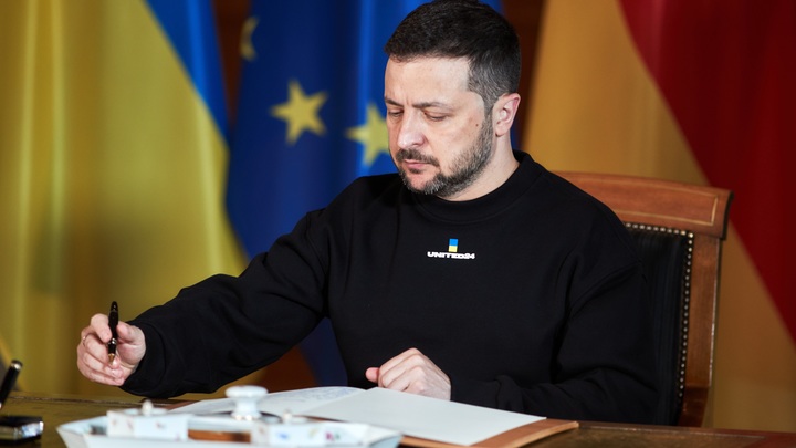 Зеленский уволил главу Укроборонпрома: Источник раскрыл причину чистки рядов