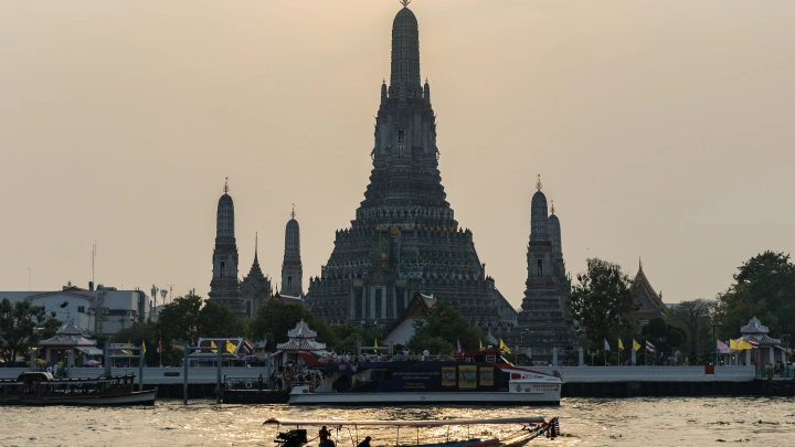 Таиланд сокращает безвизовое пребывание туристов: что изменится для путешественников