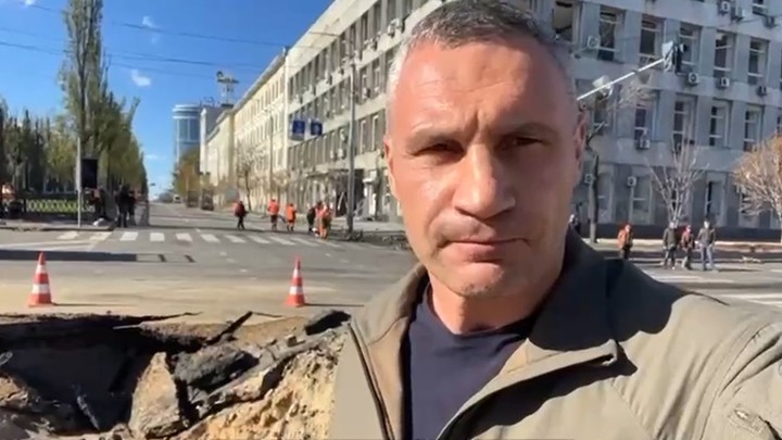 В Киеве ночью прозвучали взрывы: На Украине утверждают, что сбили все 18 ракет