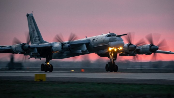 Русские Медведи идут в бой - Украина считает потери. Самый мощный удар России