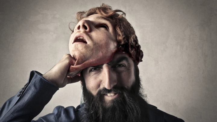 Стыд, а не политика: Россия продолжает кормить мошенников в Абхазии