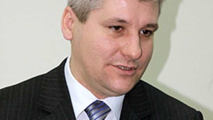 Сотрудник администрации Тольятти Ерин считает,что в городе много постов слежения за чистотой воздуха