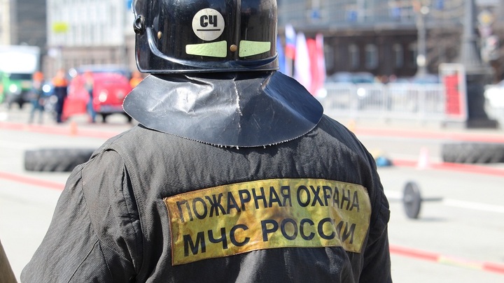 В Ростове-на-Дону на проспекте Нагибина горели старые покрышки
