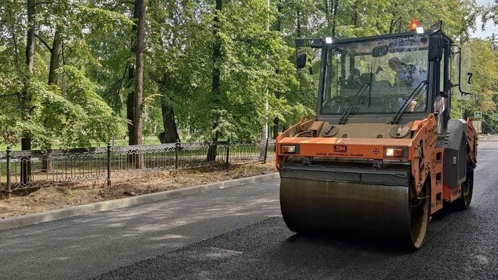 В Челябинске 28 дорог отремонтируют высокотехнологичным методом