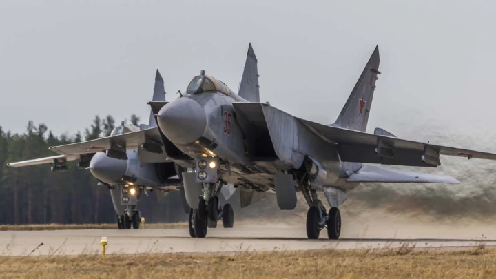 Русское возмездие началось. Взлёт МиГ-31К — и сирены взвыли по всей Украине