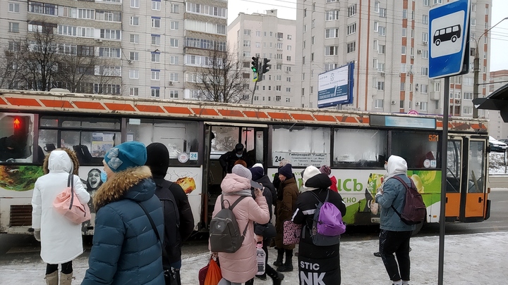 Владимирцы жалуются на двойное списание денег за проезд в автобусах