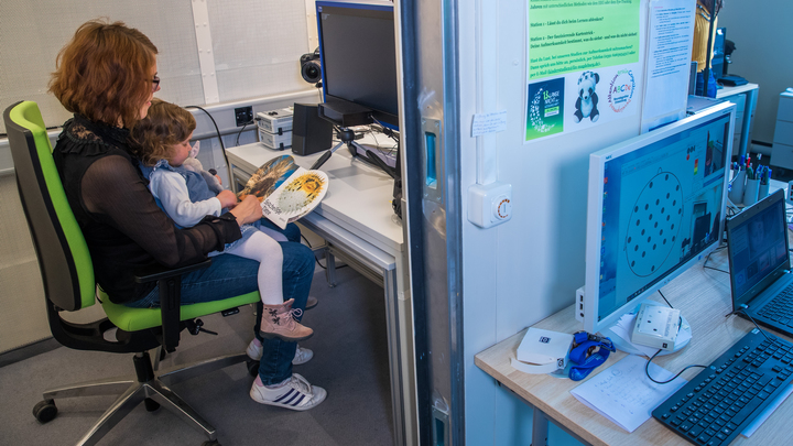 Для запорожцев организовали психологические консультации