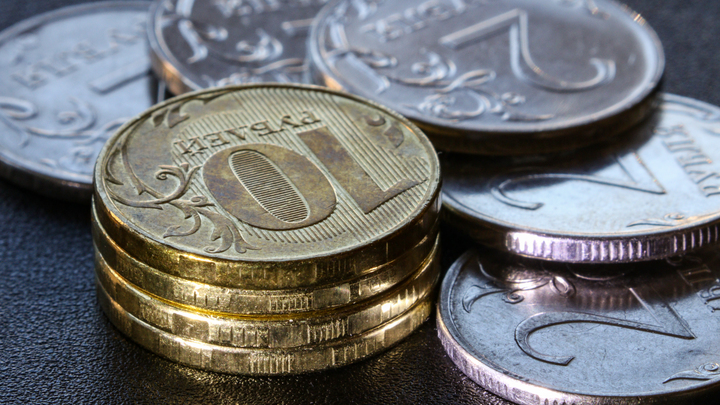 Михаил Хазин заявил о цинизме российской элиты, подыгрывающей США: Надо и меру знать...