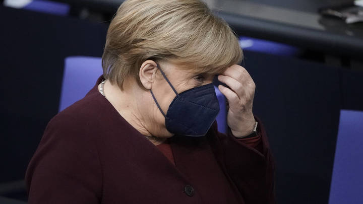 Бюро Меркель вызвало скандал в Берлине: Канцлера обвинили в создании теневого ведомства