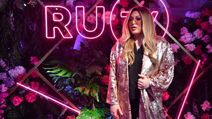 Патриотизм в действии: Певица Ирина Дубцова не побоялась пойти против элитки