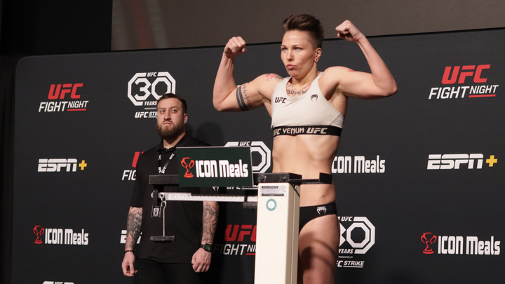 Россия поставила меня на ноги: Девушка-боец UFC из Казахстана готовит акцию в США