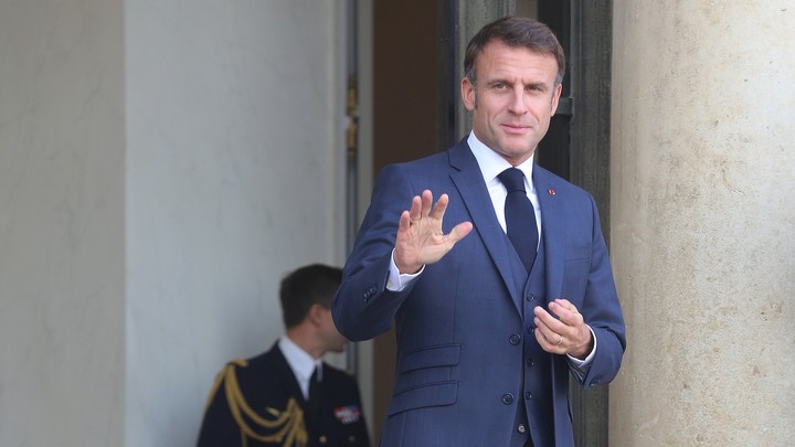 Россия - последняя надежда Франции. Макрон столкнулся с неприятной правдой