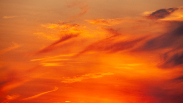 Мощная магнитная буря накроет Землю 11 мая: на Солнце новая вспышка высшего балла