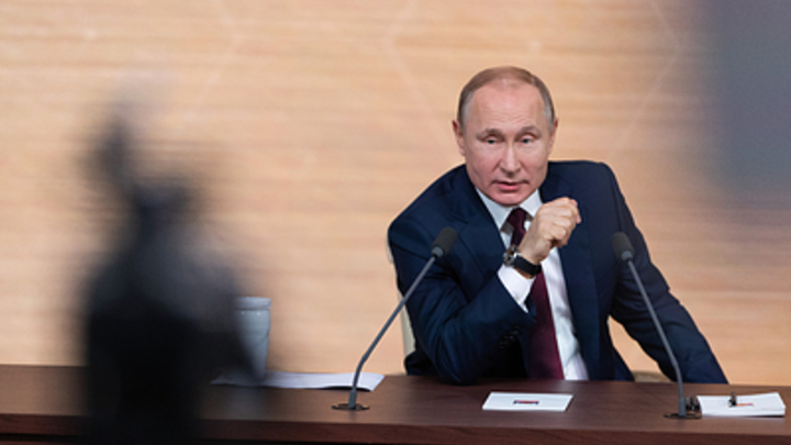 "Самый рискованный гамбит": Bloomberg оценил 20-летие власти Путина "Самый рискованный гамбит": Bloomberg оценил 20-летие власти Путина
