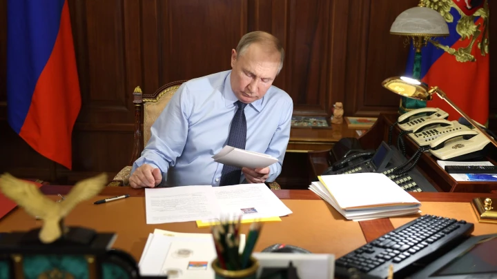 Путин заявил о том, что рейтинг Залужного в два раза выше, чем у Зеленского