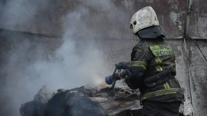 В Ейске посадили под домашний арест хозяина дома, где заживо сгорели туристы из Владимирской области
