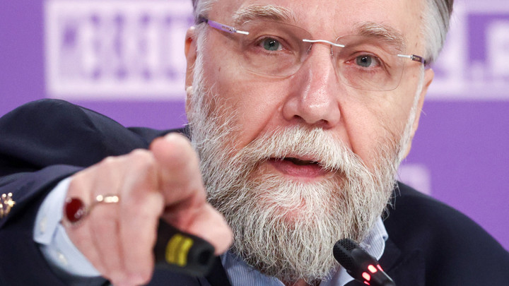 У врага остался месяц тотальной власти: Дугин предупредил о беспределе Зеленского