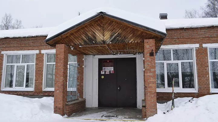 Педофильский скандал в Удмуртии: Девочка выдвинула обвинения охраннику школы