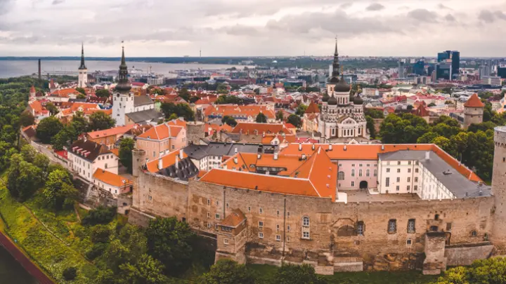 Угроза не Россия, а Запад: власти Польши устроили смертельно серьезный спор