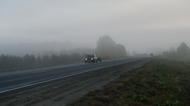 ГИБДД начала перекрывать трассы возле Екатеринбурга: где ограничено движение