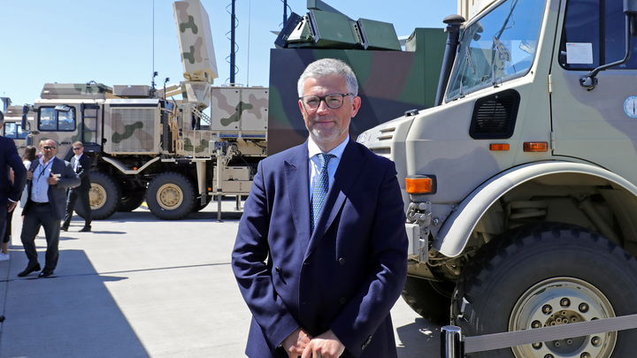 “Фашиста” Мельника гонят поганой метлой из ФРГ после его слов о Бандере: “И не смей оглядываться”